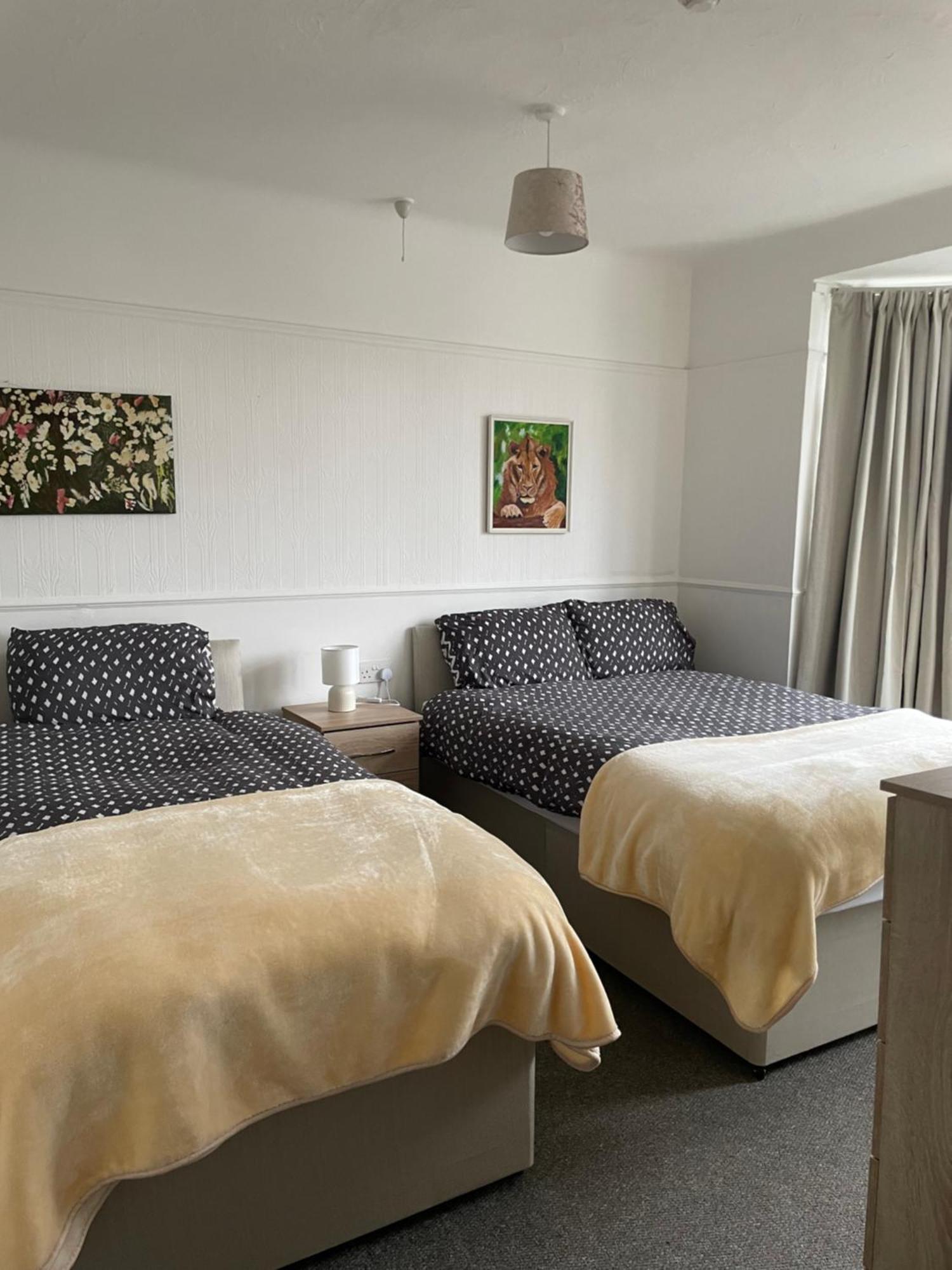 Amitie Guest House بورنماوث المظهر الخارجي الصورة